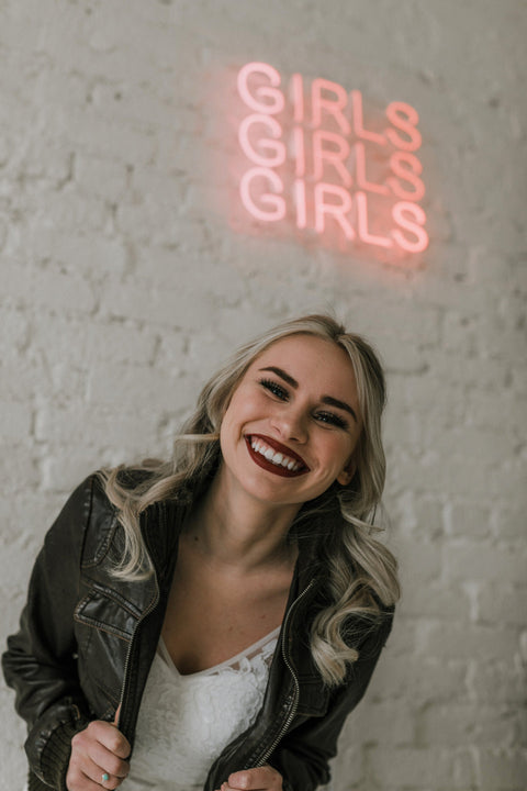 7 podcasts to subscribe to now if you are single and ready to mingle