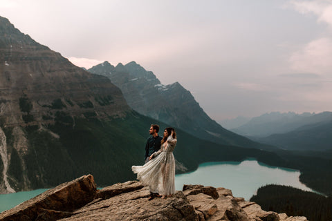 4 Gorgeous Ways To Announce Your Elopement, Sensitively