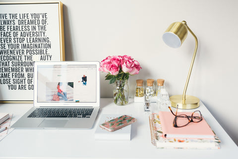 6 Top Lifestyle Blogs Run by Powerhouse Females!