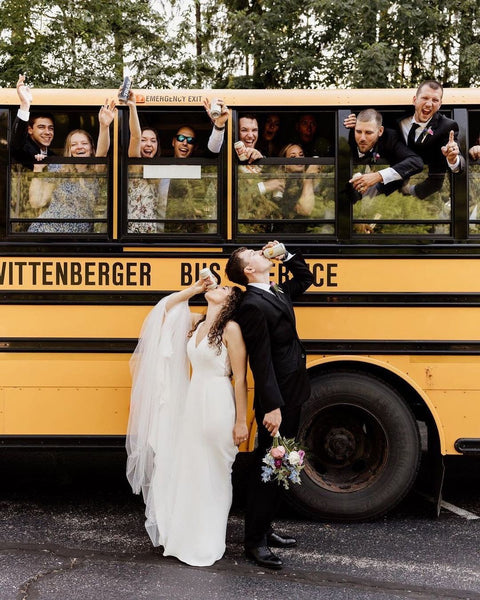 9 Fun Wedding Party Photos to Add to Your Shot List